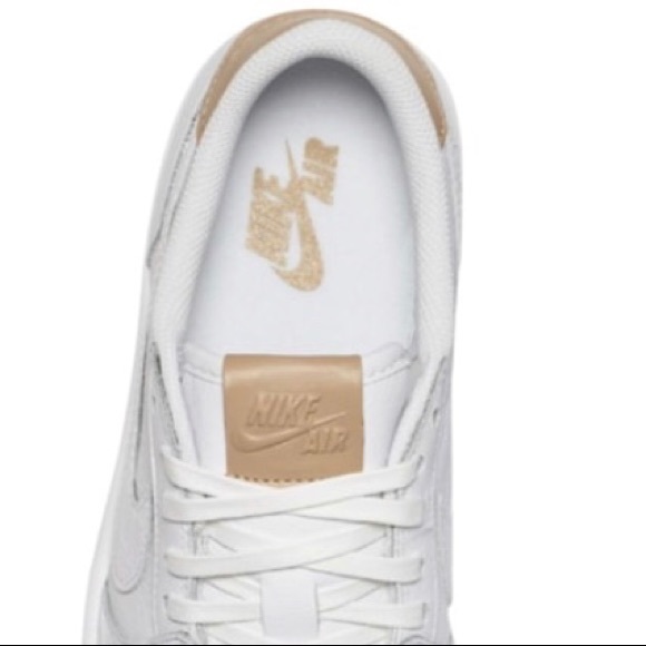 Air Jordan Retro 1 Low OG Premium, NWB&Docs⛹‍♂️! - Picture 5 of 8